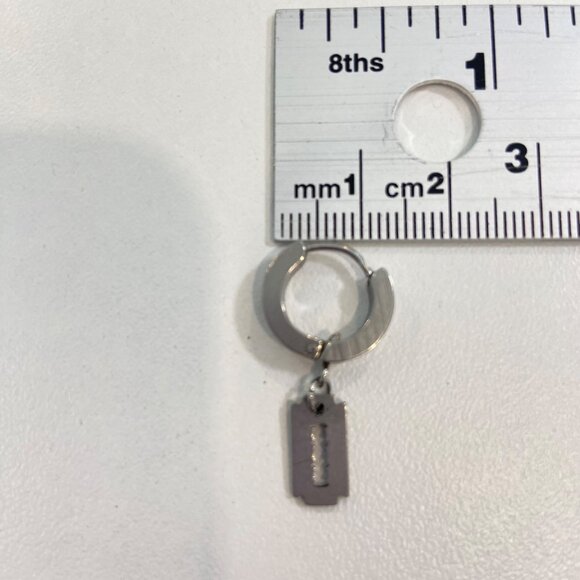 Stainless Steel Hoop Earrings With Razor Blade Charm Unisex Jewelry Hypoallergen - Picture 7 of 12